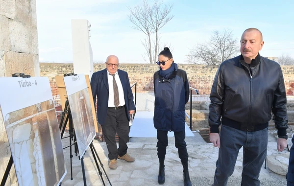 İlham Əliyev və Mehriban Əliyeva Ağdamda “İmarət” Kompleksində təmir-bərpa işləri ilə tanış olublar - FOTO