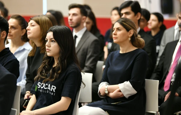 Rövşən Nəcəf: "Azərbaycan etibarlı enerji təchizatçısı kimi regionun lider dövlətinə çevrilib" - FOTO