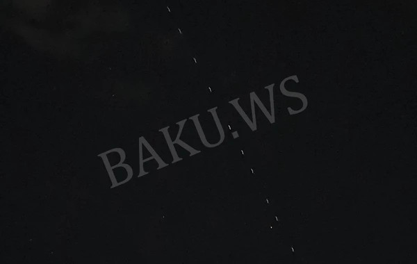 Bakı səmasında qeyri-adi işıqlar - VİDEO