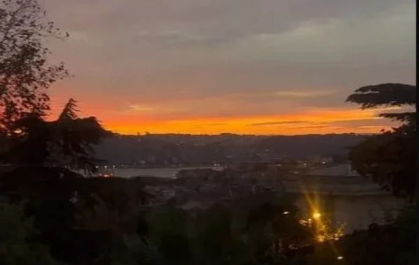 Azərbaycan əsilli məşhurun 9 otaqlı lüks villası göz qamaşdırdı - FOTO