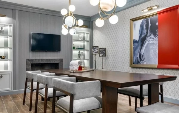 Azərbaycan əsilli məşhurun 9 otaqlı lüks villası göz qamaşdırdı - FOTO