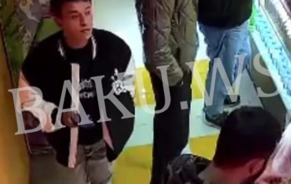 Bakıda 4 nəfər əlbir olub qəlyan mağazasını belə "soydu" - ANBAAN VİDEO