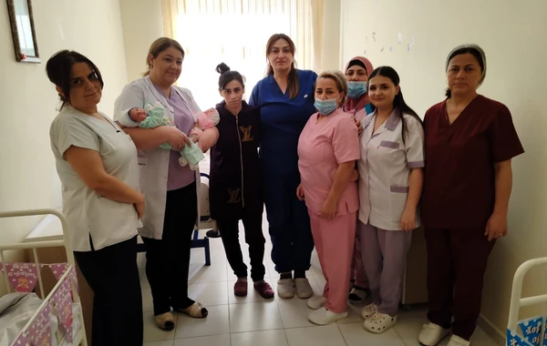 24 dekabrda doğulan əkizlərə İlham və Mehriban adları verildi - FOTO