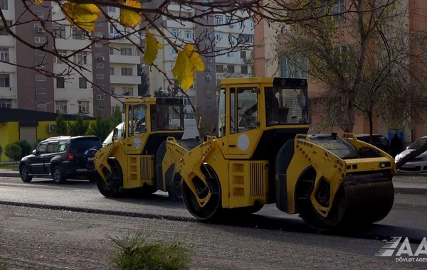 Bakının Elşən Süleymanov küçəsinin bir hissəsi təmir edilir - FOTO/VİDEO