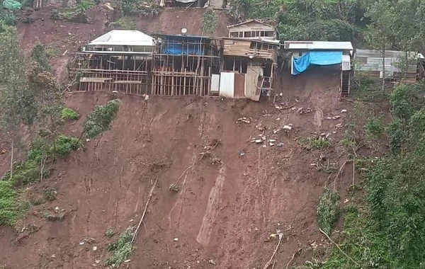 Konqoda leysan yağışlar, torpaq sürüşməsi və sel 60 nəfərin həyatına son qoyub - FOTO