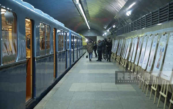 Bakı metrosunda retro vaqonların növbəti nümayişinə başlanılıb - FOTO