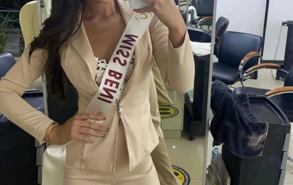 Gözəllik kraliçasının evindən çoxlu sayda silah-sursat tapıldı, həbs edildi - FOTO