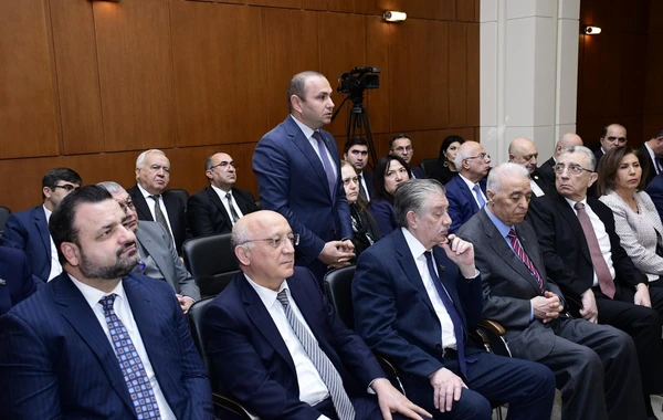 YAP Mərkəzi Aparatının və yerli təşkilatlarının 2024-cü il üçün gəlir-xərc smetaları təsdiqlənib - FOTO