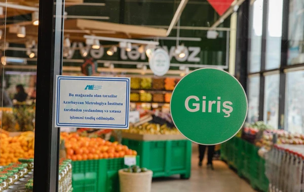 Azərbaycan Metrologiya İnstitutu “Araz” supermarketlərdə tərəzilərin düzgünlüyünü təsdiqləyib - FOTO