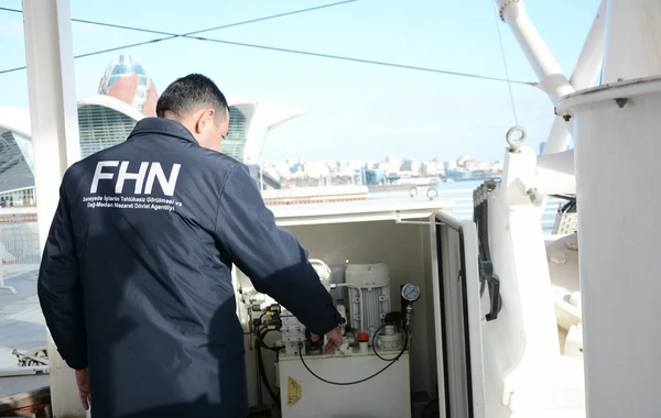 Nazirlik Yeni illə bağlı Bakıdakı attraksionlarda yoxlama apardı - FOTO