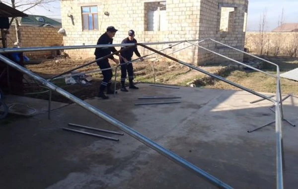 Siyəzəndə güclü külək evin damını uçurub - FOTO/VİDEO