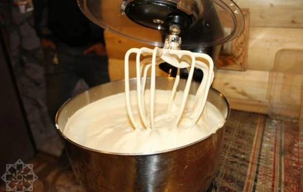 Göygölün məşhur göy kətəsi və qozlu kofesi - FOTO