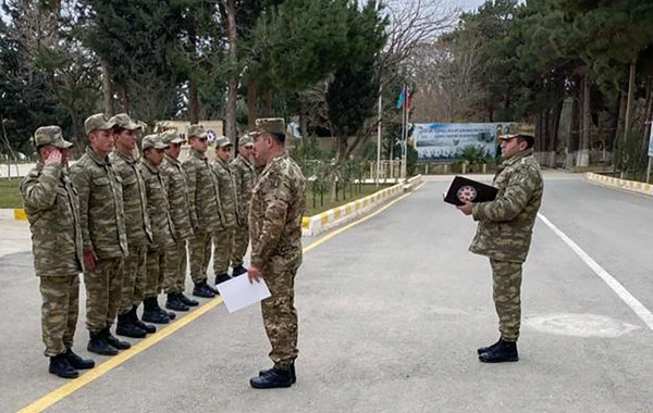 Müddətli həqiqi hərbi xidmət müddəti başa çatmış hərbi qulluqçular tərxis olunur - FOTO