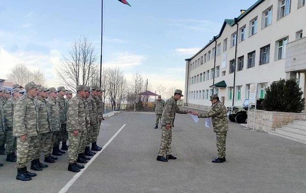 Müddətli həqiqi hərbi xidmət müddəti başa çatmış hərbi qulluqçular tərxis olunur - FOTO