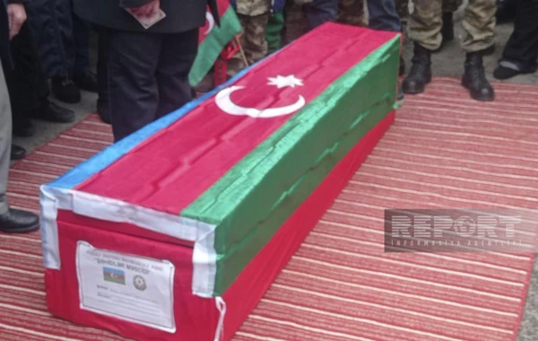 Laçında avtomobil qəzasında həlak olan hərbçimiz Gəncədə dəfn olundu - FOTO - YENİLƏNİB