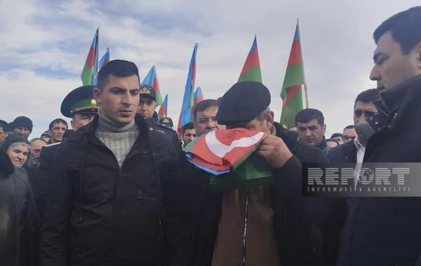 Laçında avtomobil qəzasında həlak olan hərbçimiz Xaçmazda dəfn edildi - FOTO - YENİLƏNİB
