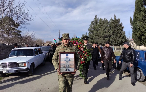 Состоялись похороны погибших накануне в ДТП в Лачыне военнослужащих - ОБНОВЛЕНО + ФОТО