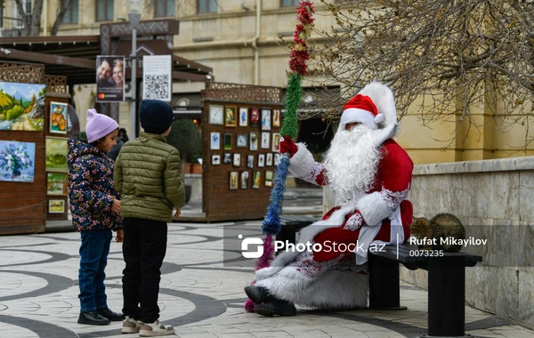 Yeni ilin yorğun qəhrəmanları - FOTOREPORTAJ