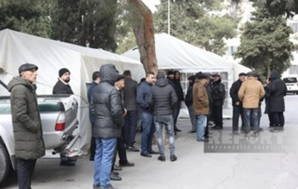 Əməkdar artist Gülbahar Şükürlü dəfn edilib - YENİLƏNİB - FOTO