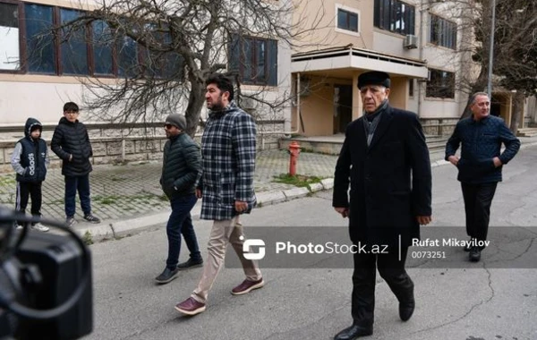 В бакинском поселке прошли похороны заслуженной артистки Гюльбахар Шукюрлю - ФОТО