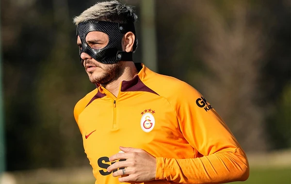 İkardi yenidən yaşıl meydanlara qayıdır