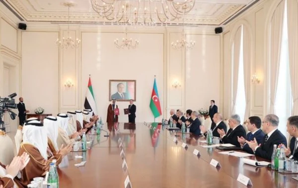 Состоялась встреча президентов Азербайджана и ОАЭ в расширенном составе - ОБНОВЛЕНО + ФОТО