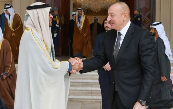 Состоялась встреча президентов Азербайджана и ОАЭ в расширенном составе - ОБНОВЛЕНО + ФОТО