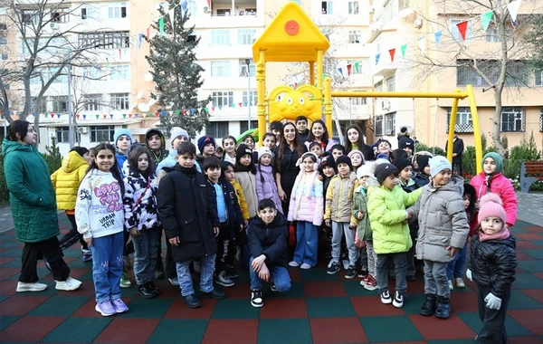 Leyla Əliyevanın iştirakı ilə “Bizim həyət” layihəsi çərçivəsində daha iki həyət yenilənərək sakinlərin istifadəsinə verilib - FOTO