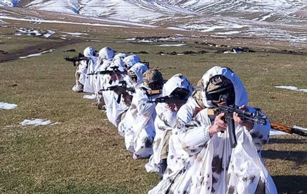 Komando bölmələri ilə məşğələlər keçirilir - FOTO
