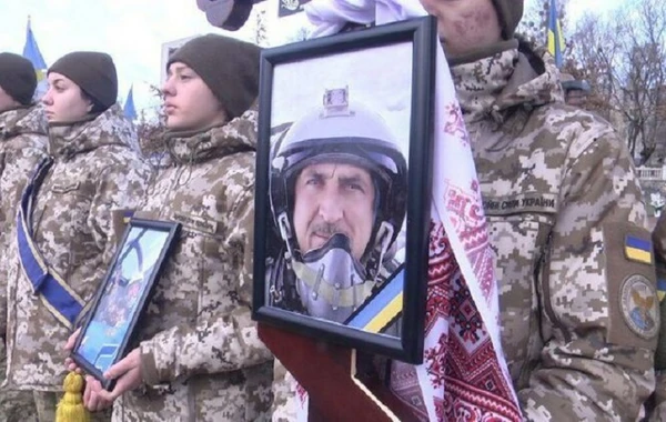 Ukrayna ən təcrübəli pilotlarından birini itirdiyini təsdiqlədi