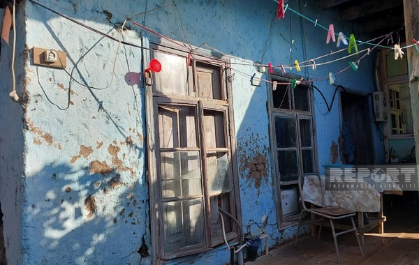 Astarada üçəsrlik ev dağılmaq üzrədir - FOTO