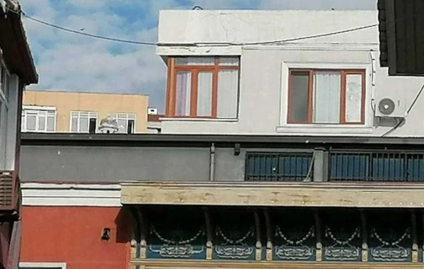 KİV: “Hacıbala Abutalıbovun oğlu İstanbulda tarixi binanın üzərində əlavə tikili inşa edib” - FOTO