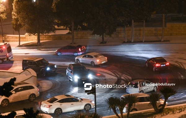 Bakının soyuq havasını isidən qar mənzərələri - FOTO