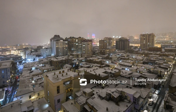 Bakının soyuq havasını isidən qar mənzərələri - FOTO