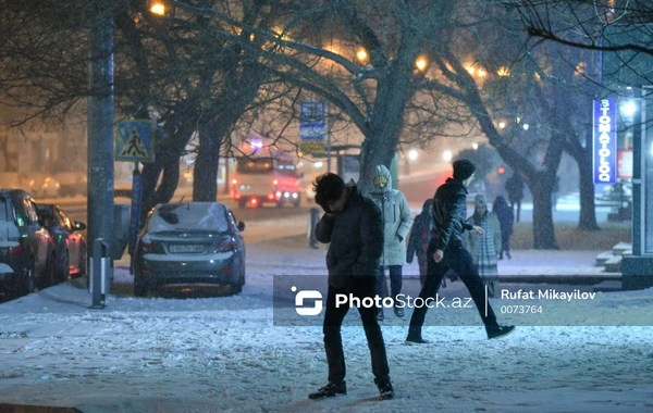 Bakının soyuq havasını isidən qar mənzərələri - FOTO