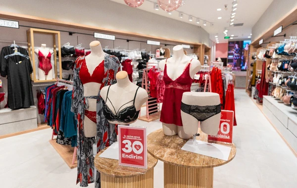 "Suwen"in Dəniz Mall filialı ilə xanımların yolunu gözləyir - FOTO