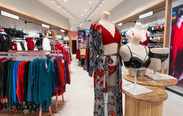 "Suwen"in Dəniz Mall filialı ilə xanımların yolunu gözləyir - FOTO