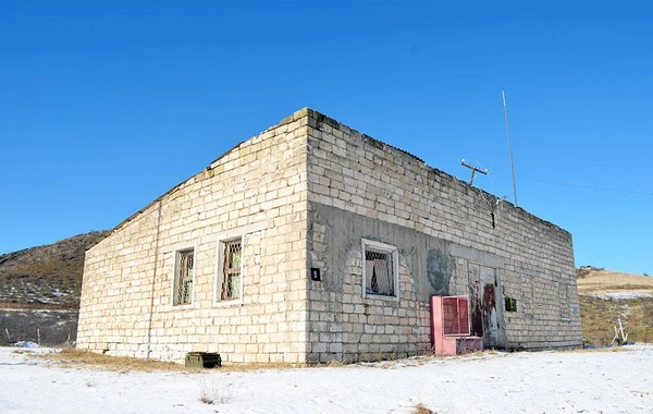 Qarabağda qanunsuz erməni silahlı dəstələrinə məxsus növbəti silah-sursat anbarı aşkarlandı - FOTO/VİDEO