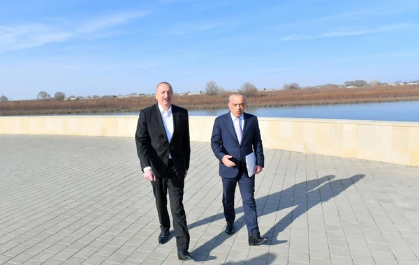İlham Əliyev Neftçalanın içməli su təchizatı sistemlərinin istismara verilməsi mərasimində iştirak edib - FOTO