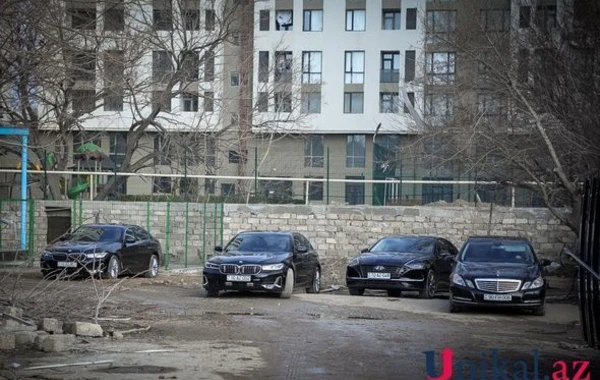 Заместители главы МЧС и генпрокурора прибыли на место взрыва в Баку - ФОТО