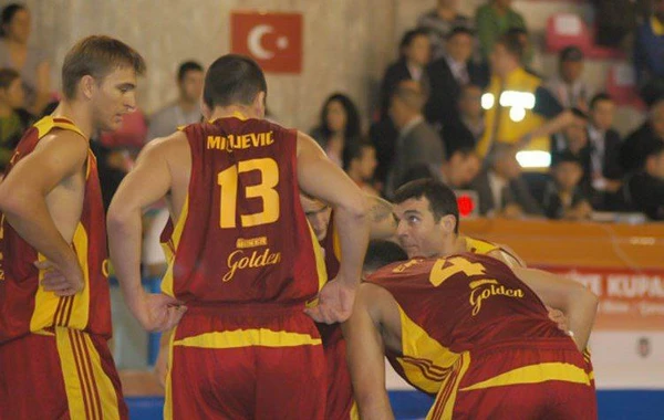 “Qalatasaray”ın sabiq ulduzu ürəktutmadan ÖLDÜ - FOTO
