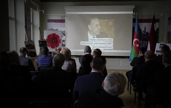 Latviyada 20 Yanvar faciəsi anılıb - FOTO