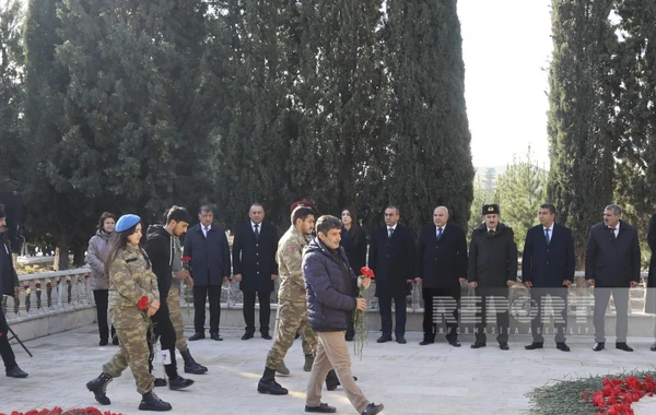 Qərb bölgəsində 20 Yanvar şəhidlərinin anım mərasimləri keçirilib - FOTO