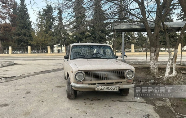 Kürdəmirdə sürücü avtomobil hərəkətdə olarkən qəfildən vəfat etdi - FOTO