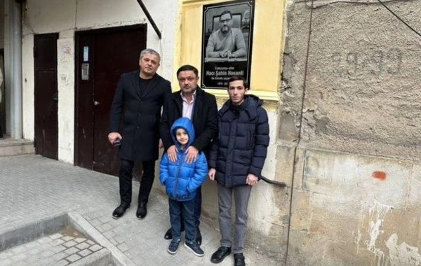 Hacı Şahinin barelyefinin açılışı oldu - FOTO