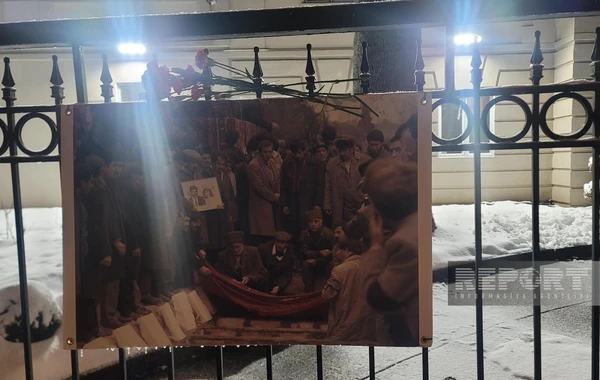 Azərbaycanın ABŞ-dəki səfirliyi 20 Yanvar faciəsi ilə bağlı sərgi keçirib - FOTO
