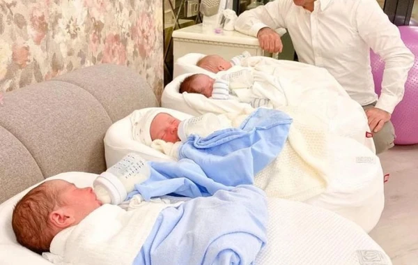 23 yaşlı Kristina 11 uşaq anasıdır - FOTOLAR