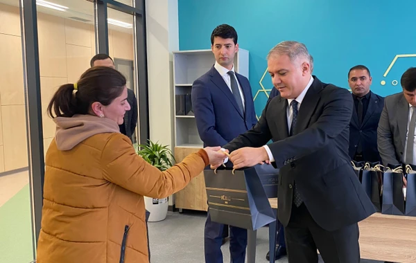 Füzuliyə köç edən ailələrə mənzillərinin açarları təqdim edildi - YENİLƏNİB + FOTO