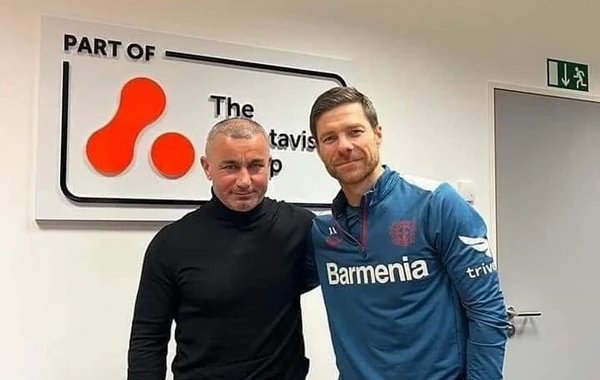 Qurban Qurbanovdan Xabi Alonsoya maraqlı hədiyyə - FOTO