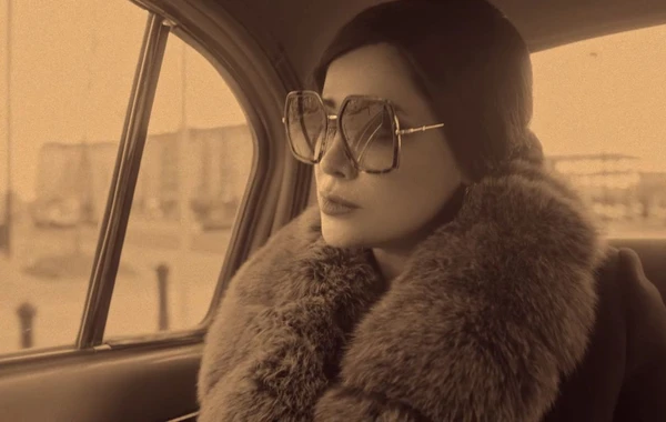 Nigar Camal peşman qadın obrazında - FOTO/VİDEO